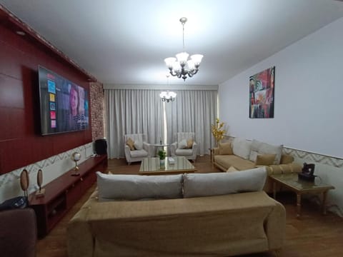 شقة كبيرة وفخمة large and luxury two bedroom Condo in Ajman