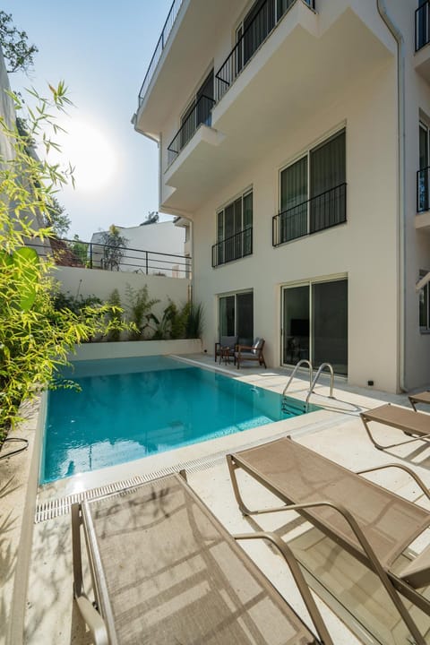 Pool view, Swimming pool