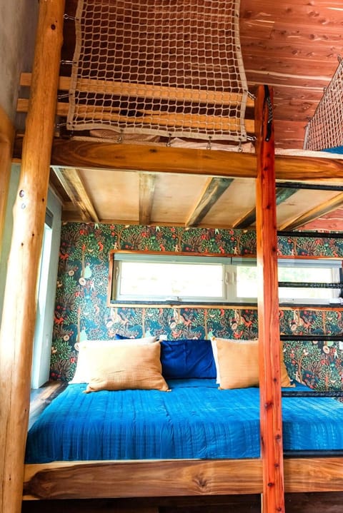 Bed, Bedroom, bunk bed