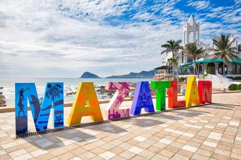 Casa Familiar Olímpica Para 8 - 10 Personas - 5 Min Malecón y Playas House in Mazatlan