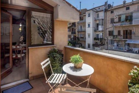 Sferisterio-Cairoli Casa Tosca con balcone Appartamento in Macerata