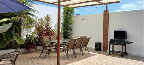 Patio, Day, Dining area, Evening entertainment, Garden view