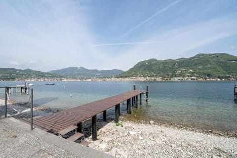 Beach, Lake view