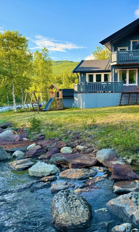 Cabin Riverqueen - great choice for families House in Nordland, Norway