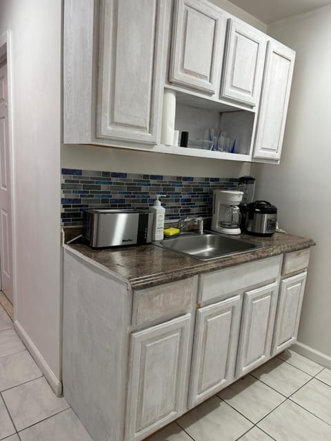 Coffee/tea facilities, Kitchen or kitchenette, toaster