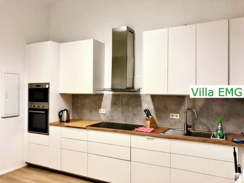 Kitchen or kitchenette, stove, kitchen