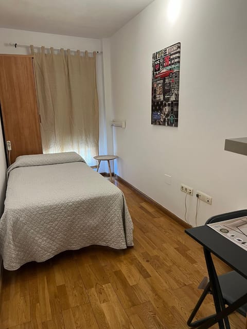Habitaciones Privadas en Apartamento Compartido Alquiler vacacional in Algeciras