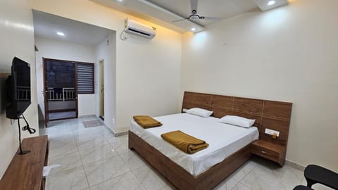 RAJ COMFORTS Hotel in Bengaluru