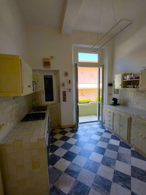 Kitchen or kitchenette, dishwasher, minibar, pet friendly, stove