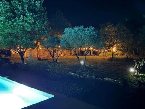 La Bastide des Chênes Lacoste Villa in Lacoste