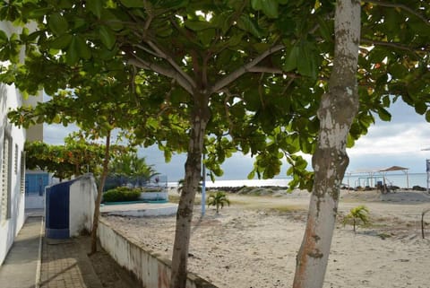 Casa frente al mar - Internet - SmartTV - Netflix - DirectTV House in Tonsupa