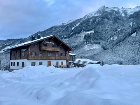 Property building, Winter, Garden