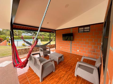 Tranquilo Chalet con Piscina en el Quindio Villa in Quindio, Colombia