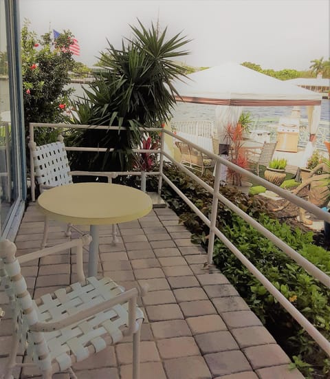 Patio, Day, Balcony/Terrace