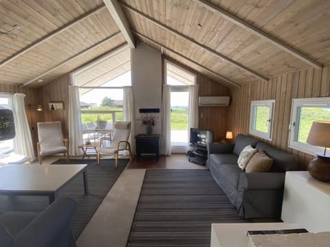 Holiday Home Walderik - 300m from the sea in NW Jutland by Interhome House in Hirtshals