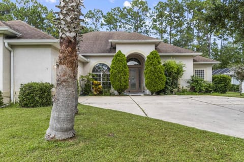 Evans Dr Endless Summer Pool Home Close To Golf Course Palm Coast Pet Friendly House in Palm Coast