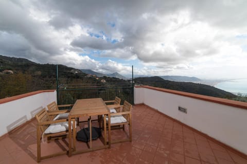 Day, Natural landscape, View (from property/room), Balcony/Terrace, Mountain view