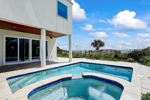 Ocean Paradise Casa in Crescent Beach