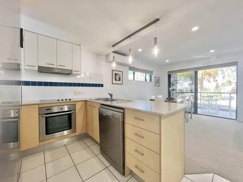 Paradise among the bright and breezy palms 118IP Condo in Noosaville