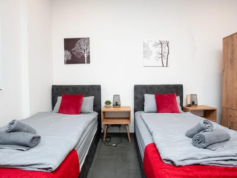 Serviceroom24 - Apartment 2 in Recklinghausen Hoch WLAN - Smart-TV - 24-7 Check-in und Küche Apartment in Herne