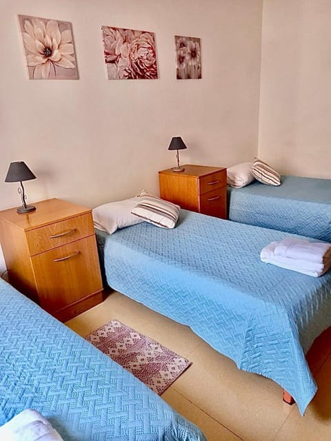 Malta Crown guesthouse Bed and Breakfast in Saint Julians