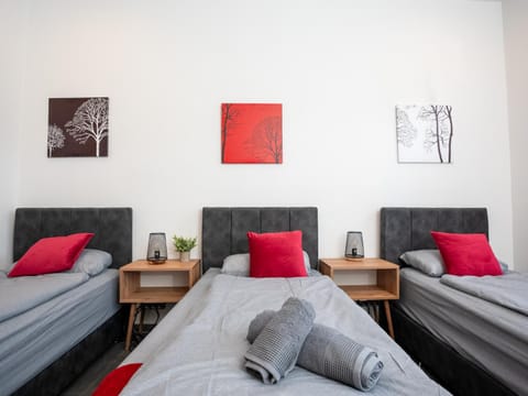 SR24-Stillvolles gemütliches Apartment 3 in Recklinghausen Condominio in Herne