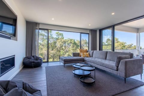 Attunga I Private Properties House in Dunsborough