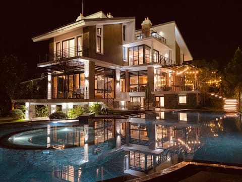 Property building, Night, Pool view, Swimming pool