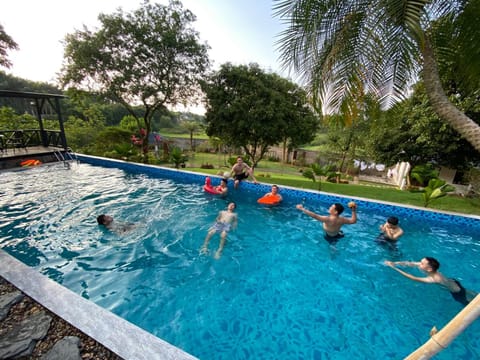 Swimming pool