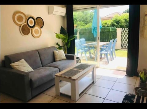 Agréable T2 avec terrasse Apartment in Cavalaire-sur-Mer