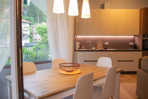 Casa Hemingway - WelcHome Apartment in Stresa