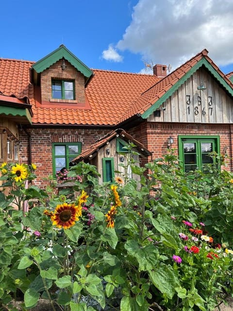 Property building, Garden