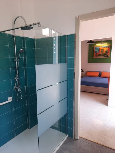 Shower, Bathroom, Balcony/Terrace, Facility for disabled guests