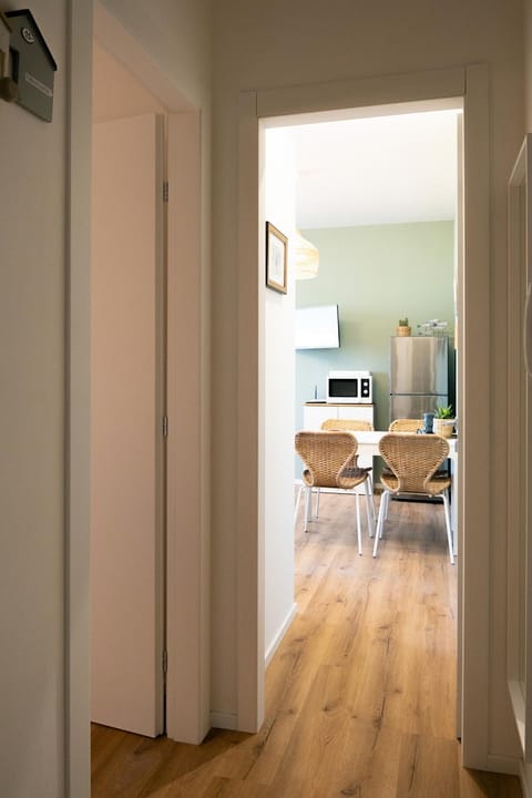 Living room, Seating area, Dining area, hair dresser