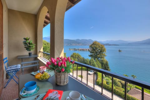 Pandora Lake View Stresa - Happy Rentals Condominio in Baveno