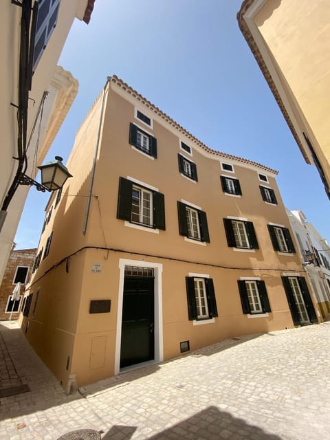 Property building, Street view