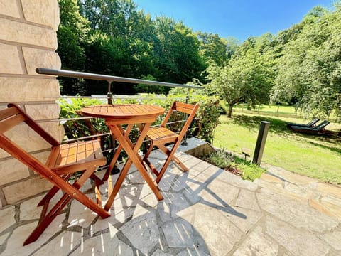 La Forêt - Jardin, Forêt de Fontainebleau Apartment in Fontainebleau