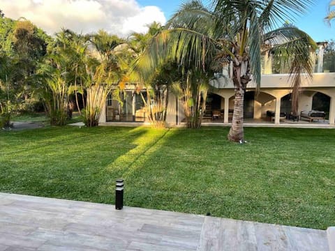 Property building, Garden, Garden view