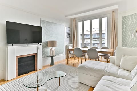 Appartement proche 17ème arrondissement - Neuilly Condo in Levallois-Perret