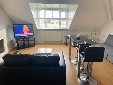 1 bed flat at Drum Street Condo in Edinburgh