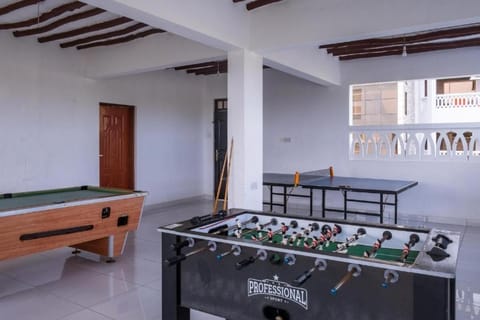 Billiard, Game Room, Table tennis