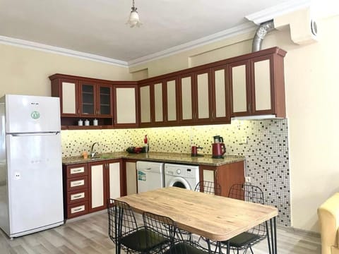 Çeşme Merkezde Marinaya 5 Dakika Apartment in Cesme