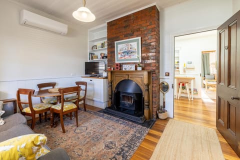 TV and multimedia, Dining area