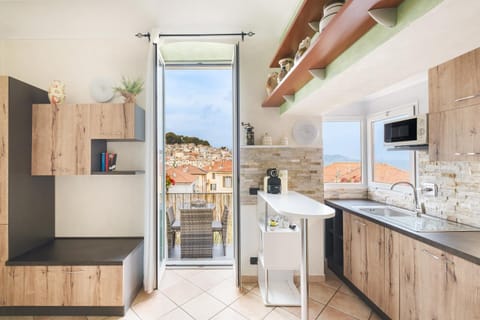 Breakfast, kitchen
