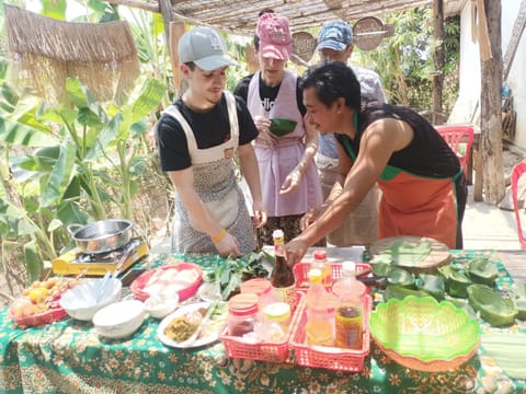 Happy Homestay - Local Vibe Farm Stay in Krong Siem Reap