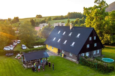 Property building, Summer, Garden