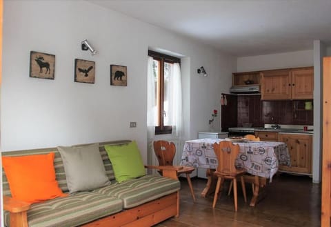 EVETTE : Sole, Sport, Relax e cibo genuino Apartment in Valtournenche