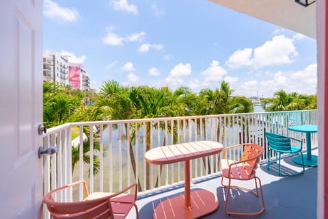 Tropical Breeze Apartment in Clearwater Beach