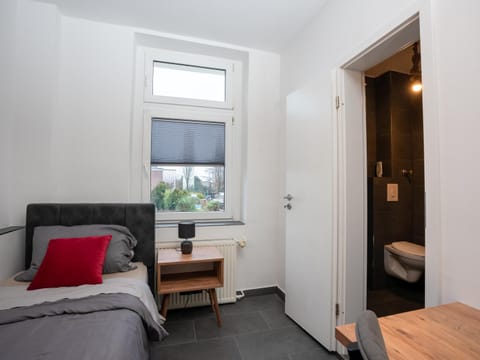 Serviceroom24 - Apartment 2 in Oer-Erkenschwick WLAN - Smart-TV - 24-7 Check-in und Küche Appartamento in Recklinghausen