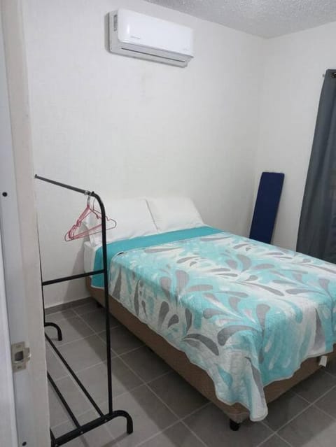 Depa Vacacional Piscina WIFI AC SEGURIDAD 24 HRS Condominio in Playa del Carmen